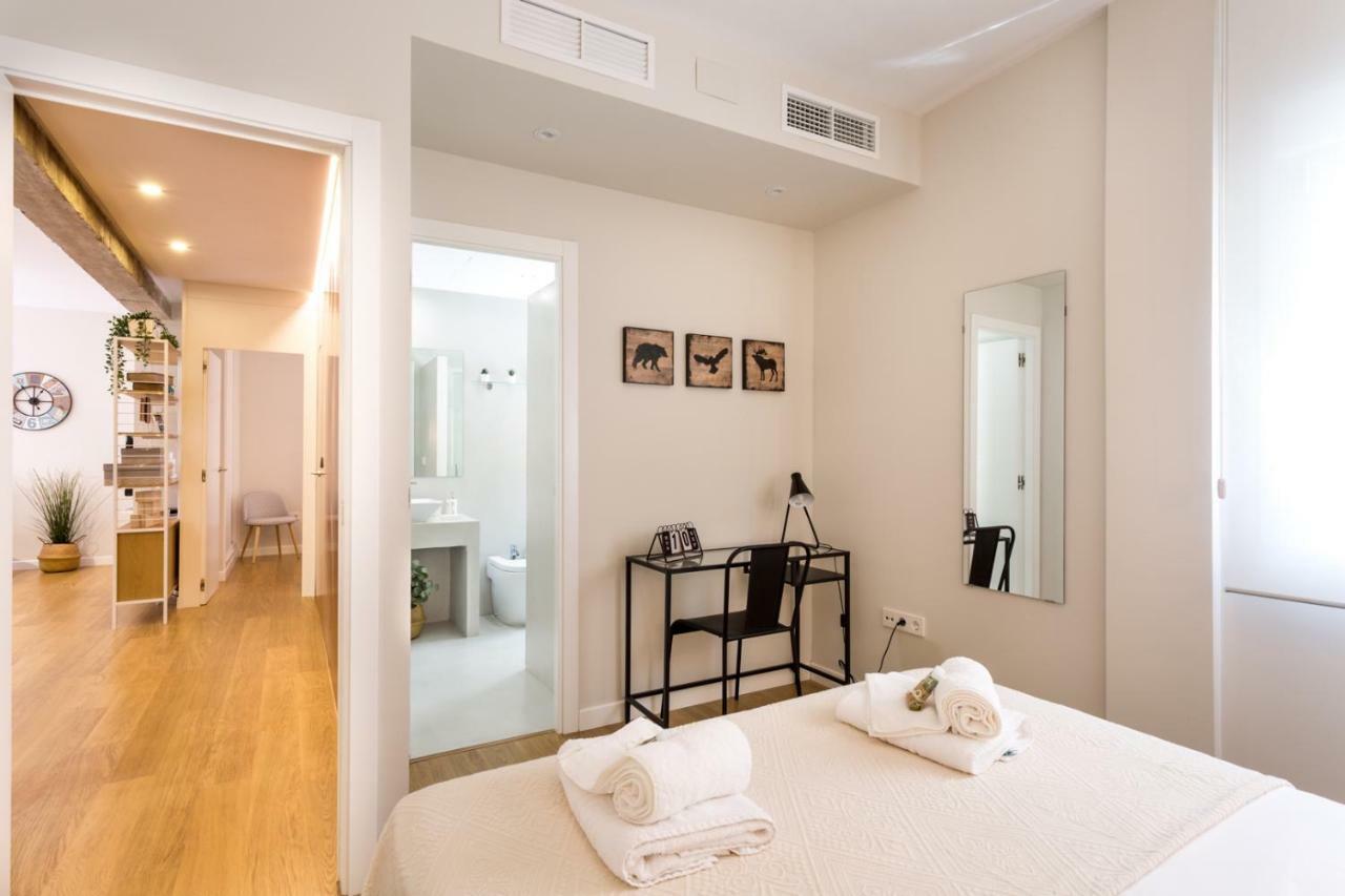 El Rio Appartement Sevilla Buitenkant foto