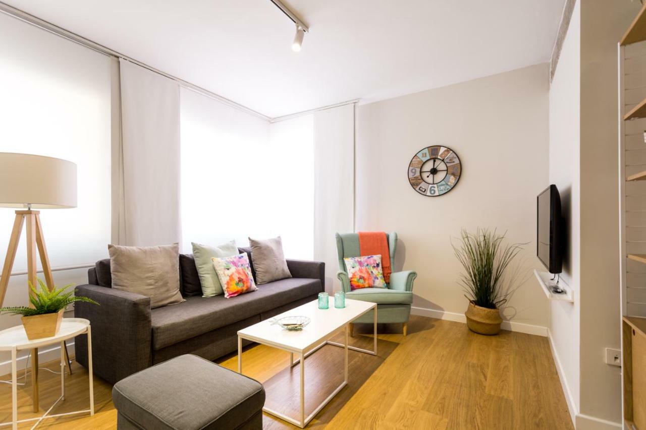 El Rio Appartement Sevilla Buitenkant foto
