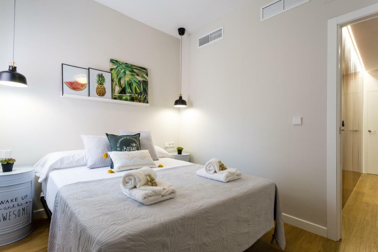El Rio Appartement Sevilla Buitenkant foto
